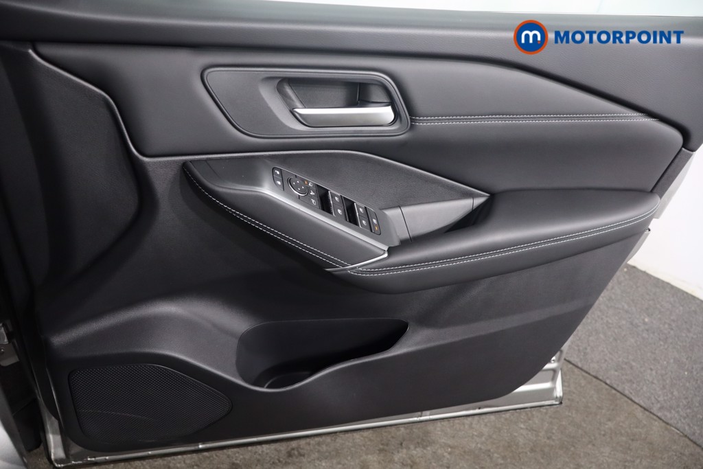 Used Nissan Qashqai for sale - 76554732: Photo 30