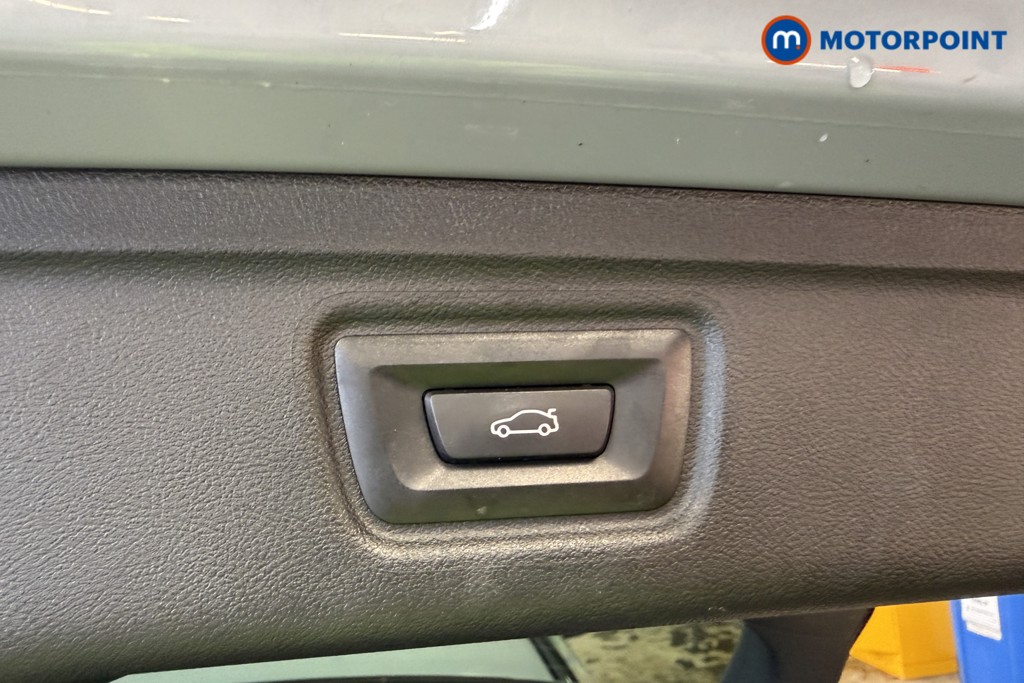 Used BMW 3 Series 2024 for sale - 76961025: Photo 30