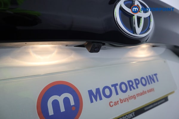 Used Toyota Yaris 2023 for sale - 76262227: Photo 32