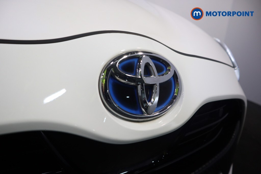 Used Toyota Yaris 2023 for sale - 76262227: Photo 43