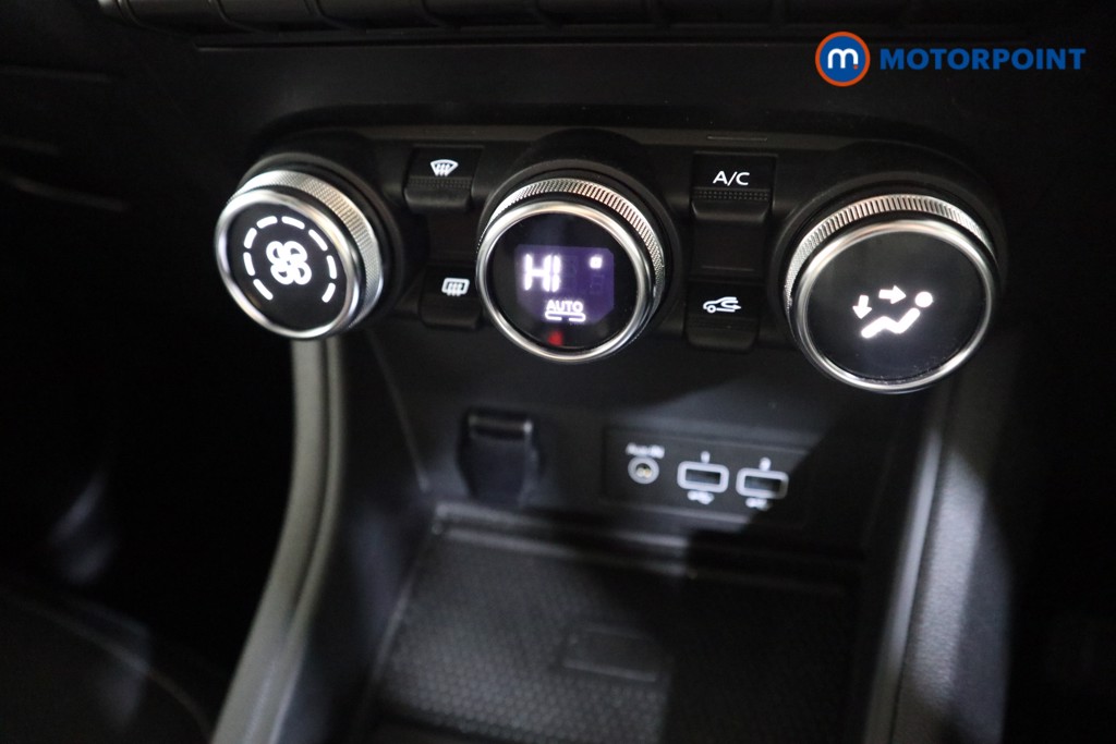 Used Renault Captur 2021 for sale - 76494851: Photo 12