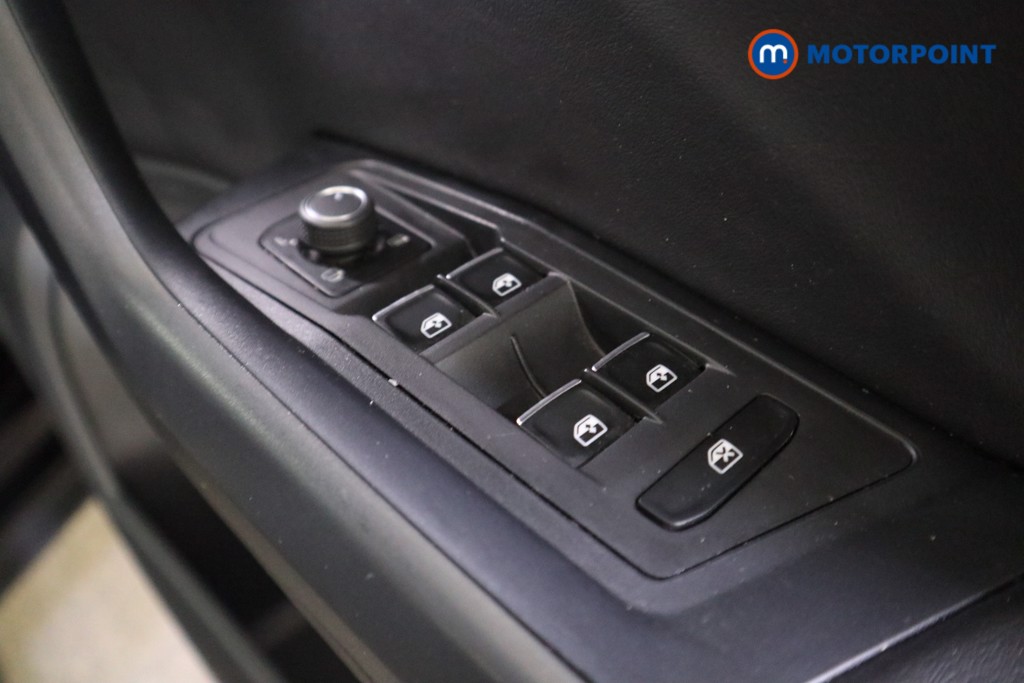 Used Volkswagen T-Roc 2021 for sale - 76961156: Photo 21