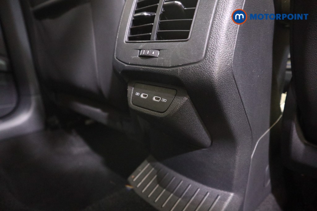 Used Volkswagen T-Roc 2021 for sale - 76961156: Photo 27