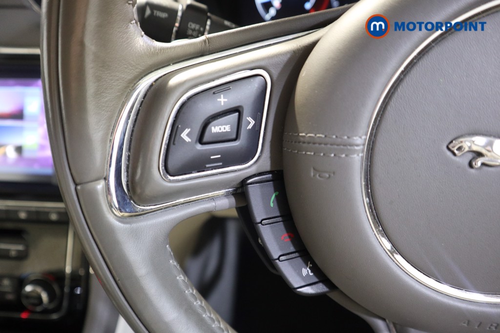 Used Jaguar XJ 2017 for sale - 76416048: Photo 11