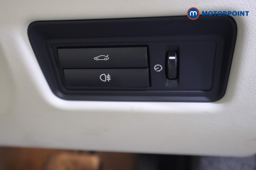 Used Jaguar XJ 2017 for sale - 76416048: Photo 21