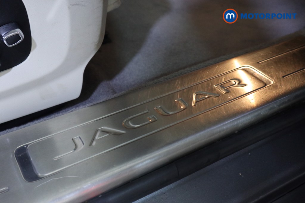 Used Jaguar XJ 2017 for sale - 76416048: Photo 25