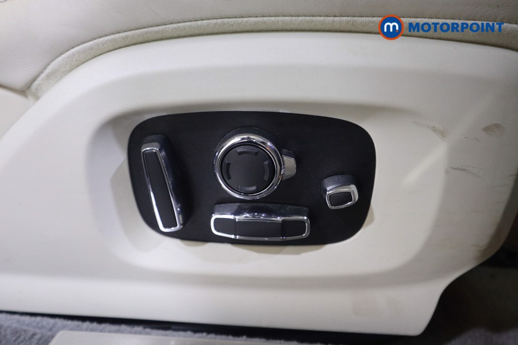 Used Jaguar XJ 2017 for sale - 76416048: Photo 26