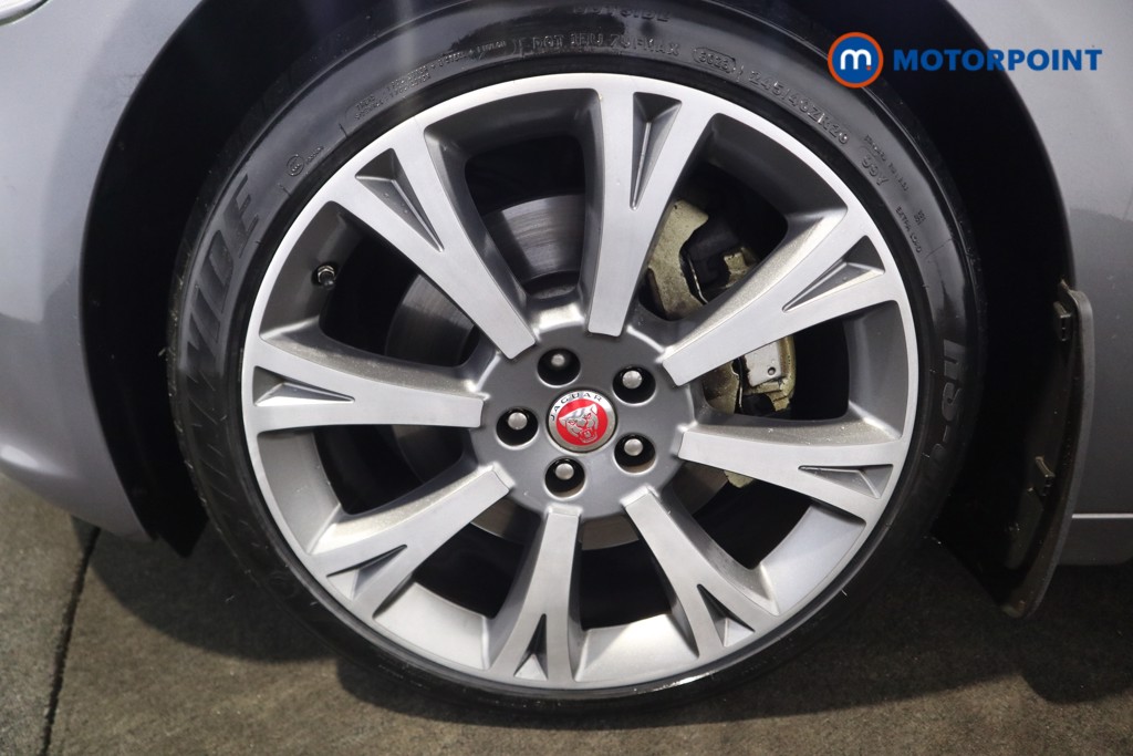 Used Jaguar XJ 2017 for sale - 76416048: Photo 37