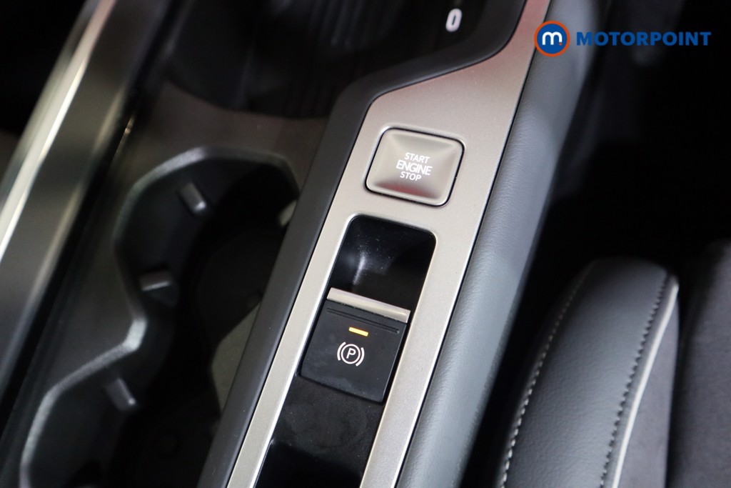 Used Volkswagen Passat 2025 for sale - 77557232: Photo 17