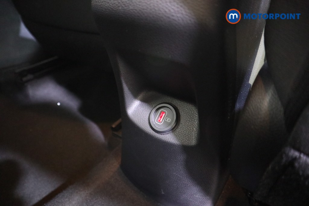 Used Kia Stonic 2022 for sale - 77546005: Photo 22