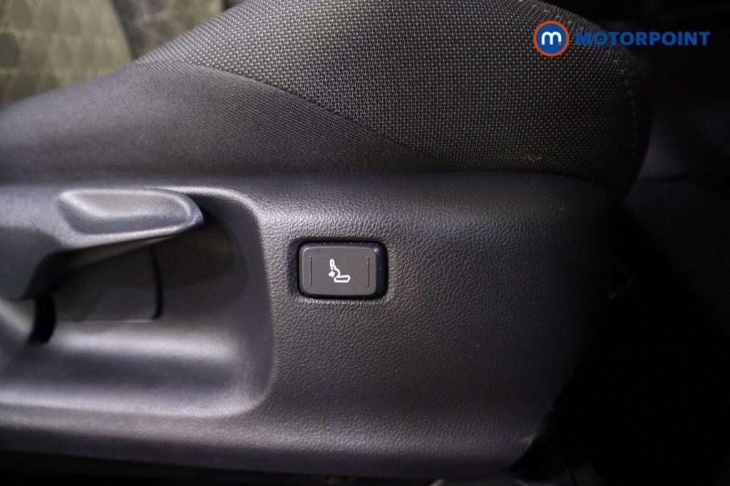 Used Toyota C-HR 2020 for sale - 76402805: Photo 20