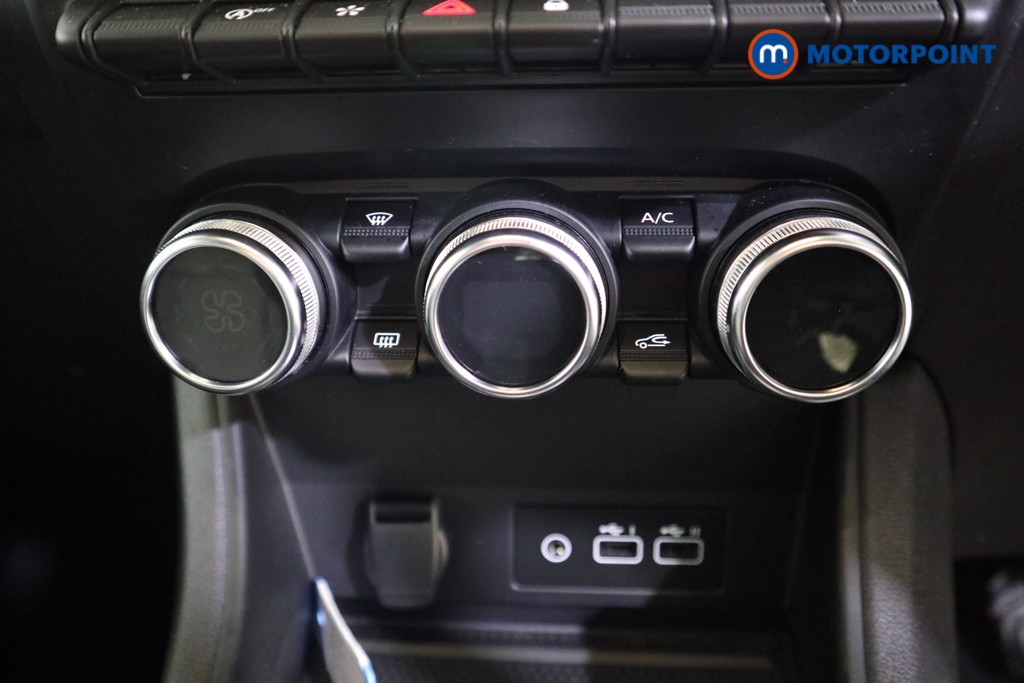 Used Renault Captur 2024 for sale - 77206530: Photo 12