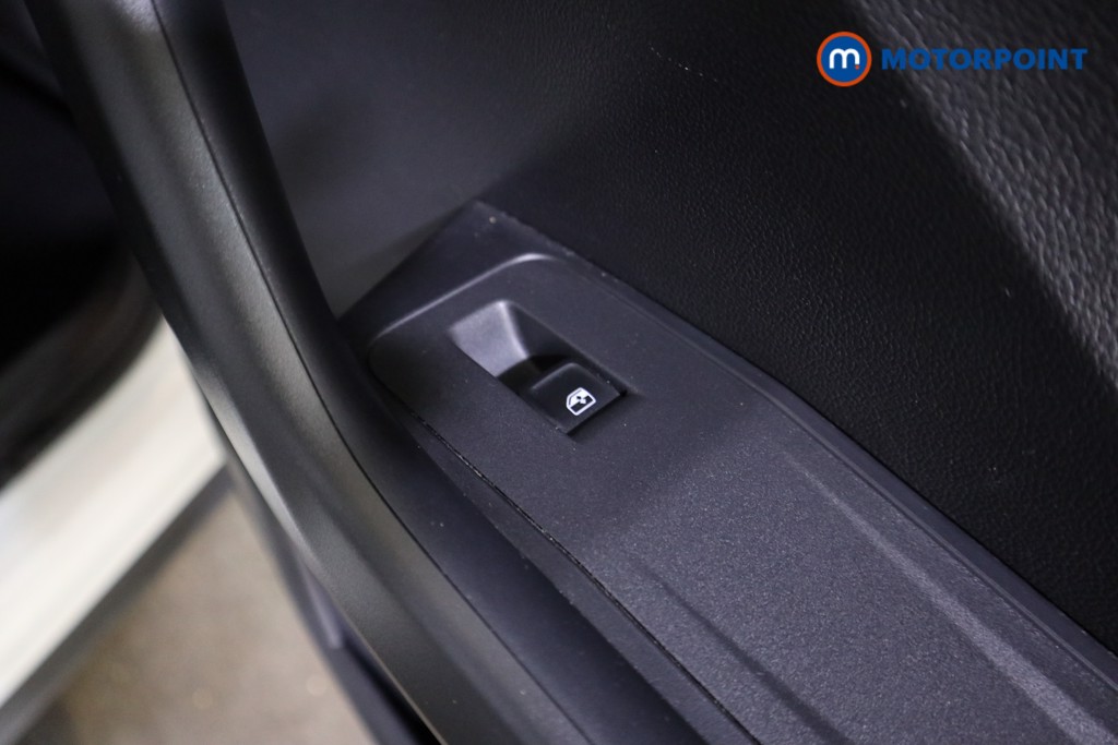 Used Volkswagen T-Roc 2022 for sale - 77211228: Photo 26