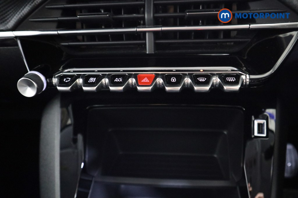 Used Peugeot 208 2020 for sale - 76949242: Photo 16