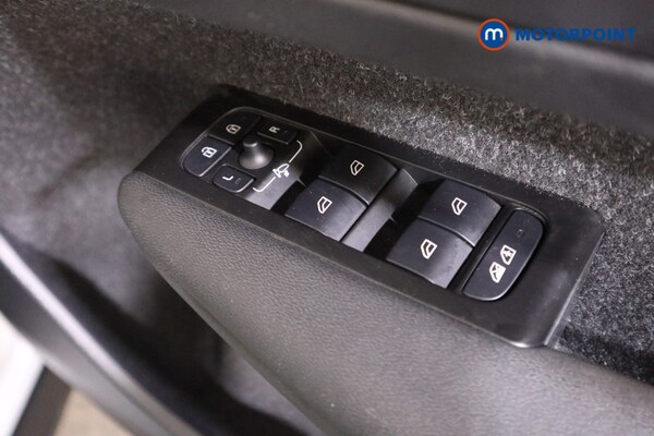 Used Volvo XC40 2021 for sale - 76235076: Photo 17