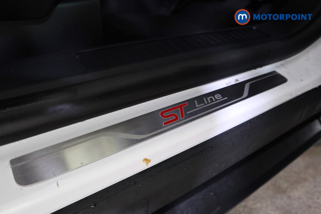 Used Ford Kuga 2024 for sale - 76641386: Photo 15