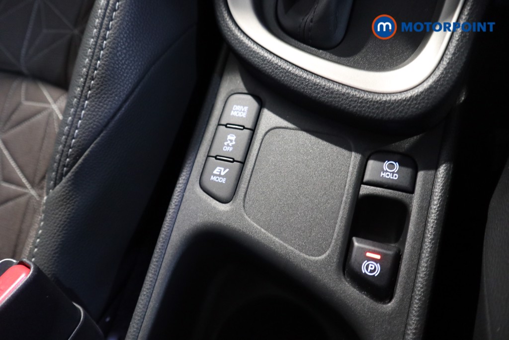 Used Toyota Yaris Cross 2024 for sale - 77966099: Photo 18