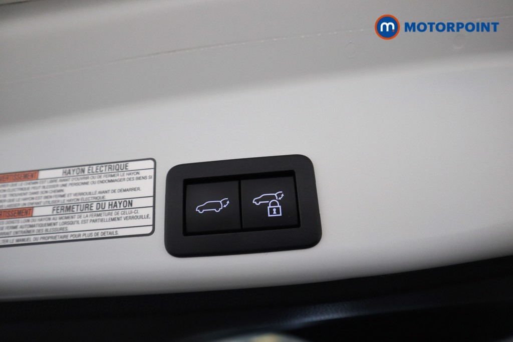 Used Toyota Yaris Cross 2024 for sale - 77966099: Photo 30