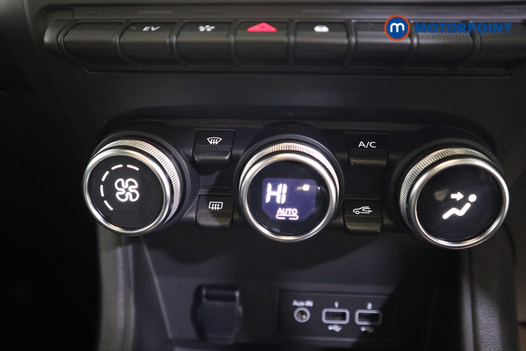 Used Renault Captur 2023 for sale - 76934098: Photo 15