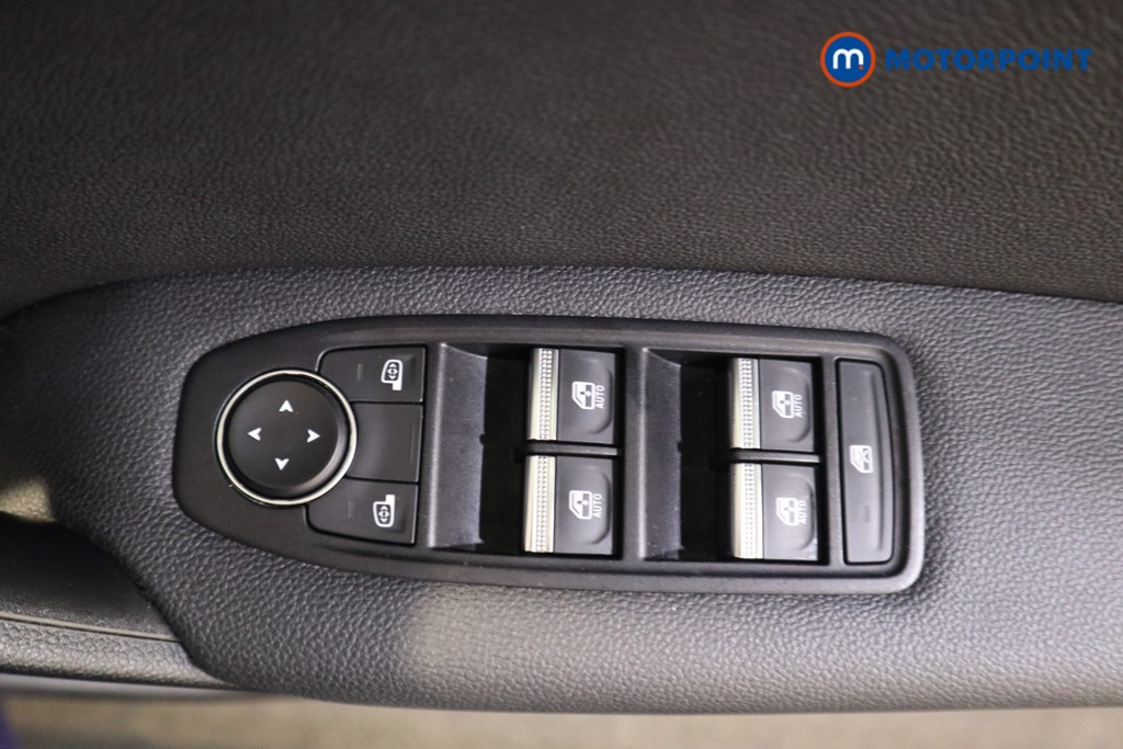 Used Renault Captur 2023 for sale - 76934098: Photo 16