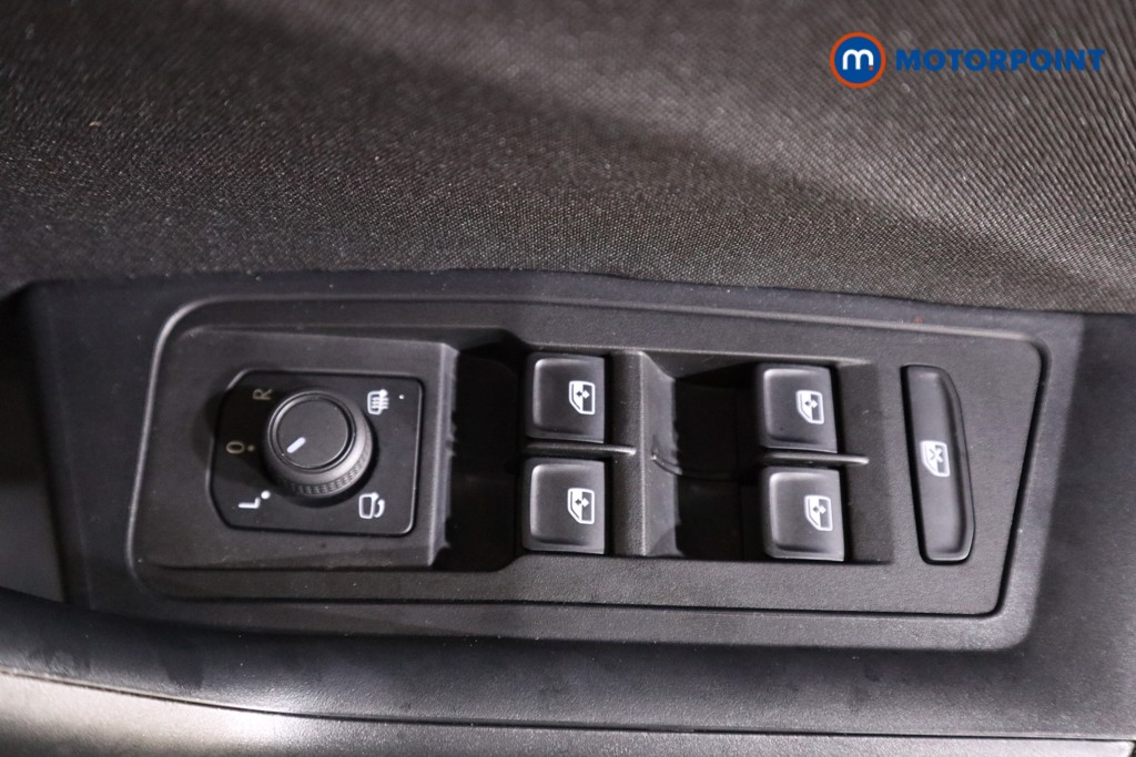 Used Volkswagen T-Roc 2023 for sale - 76739072: Photo 16