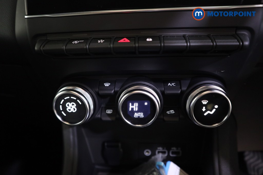 Used Renault Captur 2023 for sale - 76719675: Photo 16