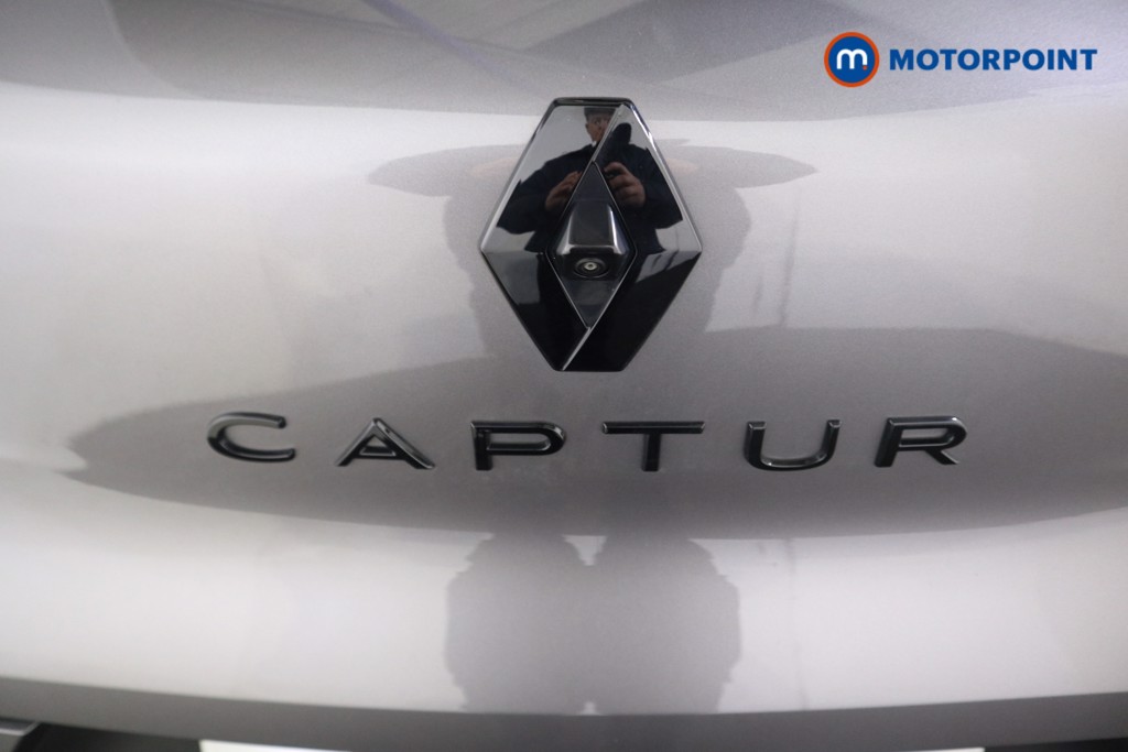 Used Renault Captur 2023 for sale - 76719675: Photo 28