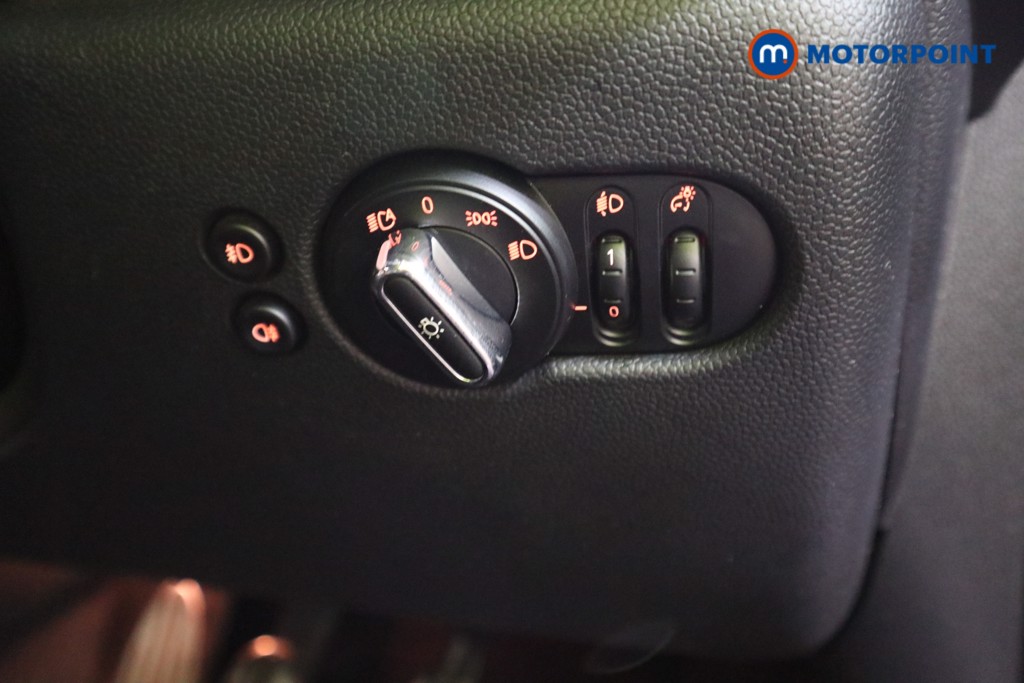 Used MINI Hatch 2019 for sale - 76278832: Photo 19