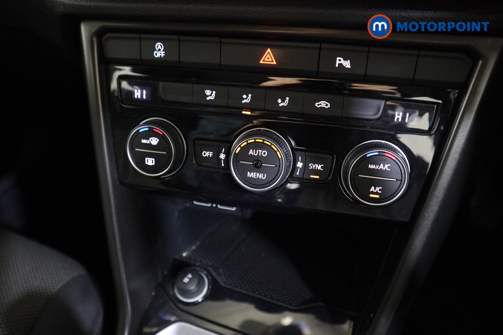 Used Volkswagen T-Roc 2019 for sale - 76949327: Photo 15