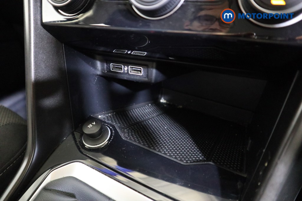 Used Volkswagen T-Roc 2019 for sale - 76949327: Photo 16