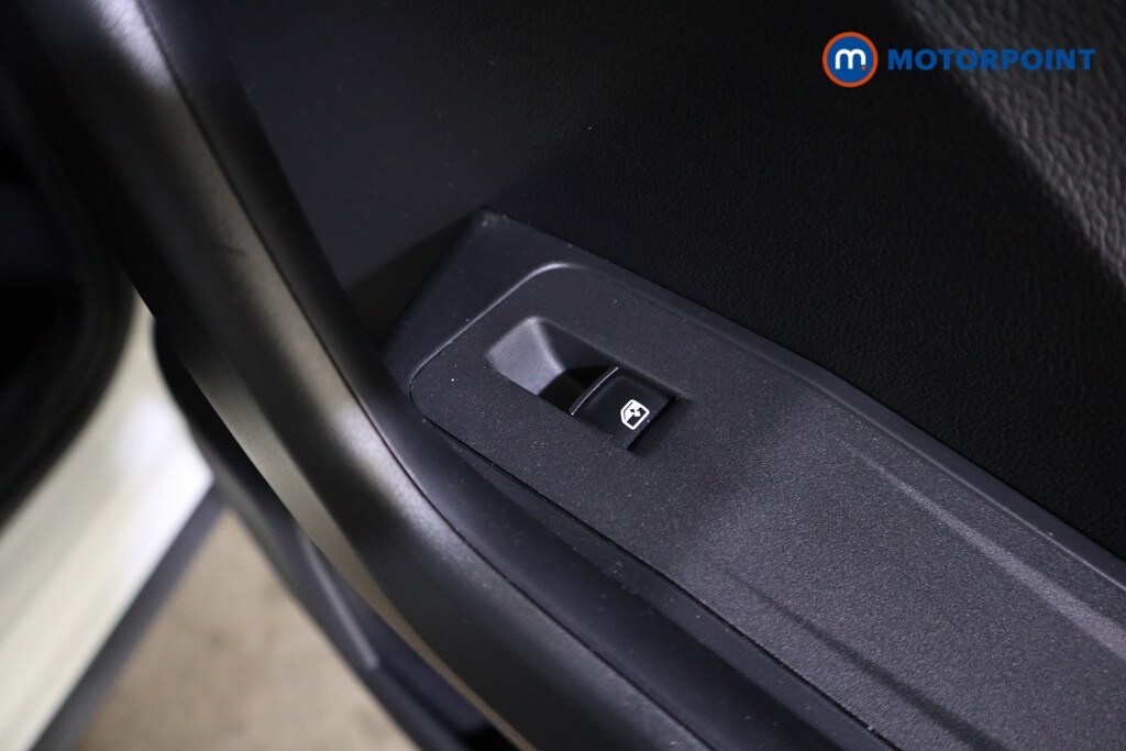 Used Volkswagen T-Roc 2023 for sale - 78095478: Photo 31