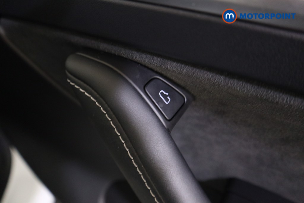 Used Tesla Model Y 2024 for sale - 78078400: Photo 23