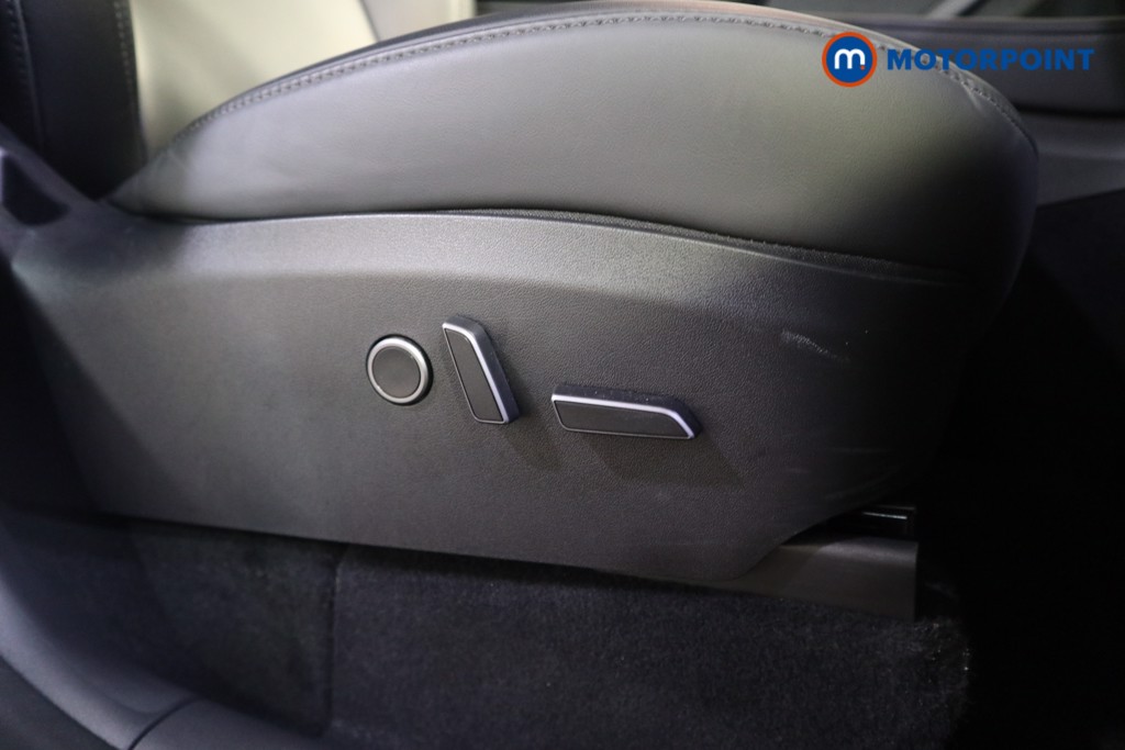 Used Tesla Model Y 2024 for sale - 78078400: Photo 25