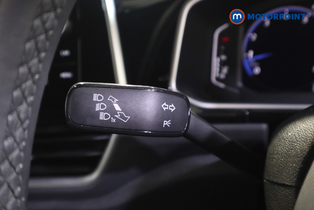 Used Volkswagen T-Roc 2023 for sale - 76710433: Photo 16