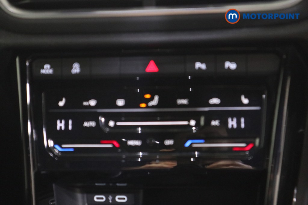 Used Volkswagen T-Roc 2023 for sale - 76710433: Photo 18