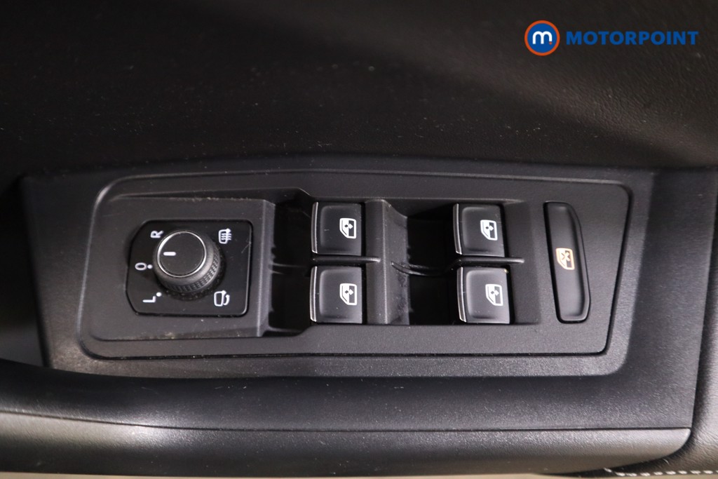 Used Volkswagen T-Roc 2023 for sale - 76710433: Photo 21