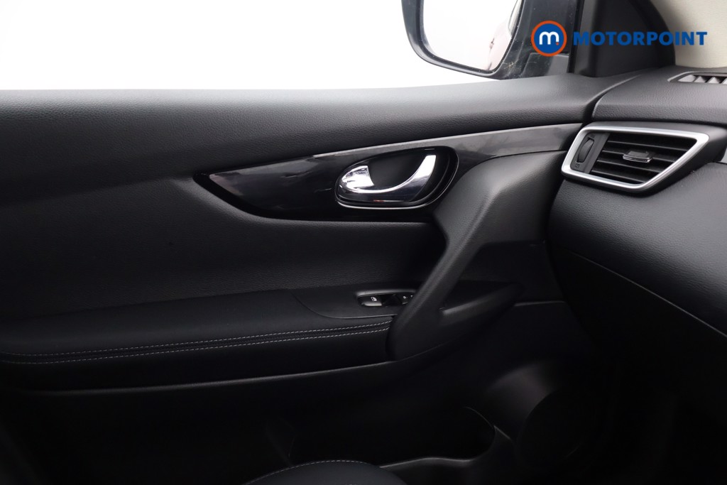 Used Nissan Qashqai 2017 for sale - 77462759: Photo 20