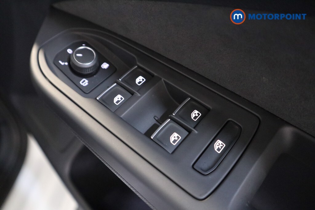 Used Volkswagen Golf 2024 for sale - 76234989: Photo 18