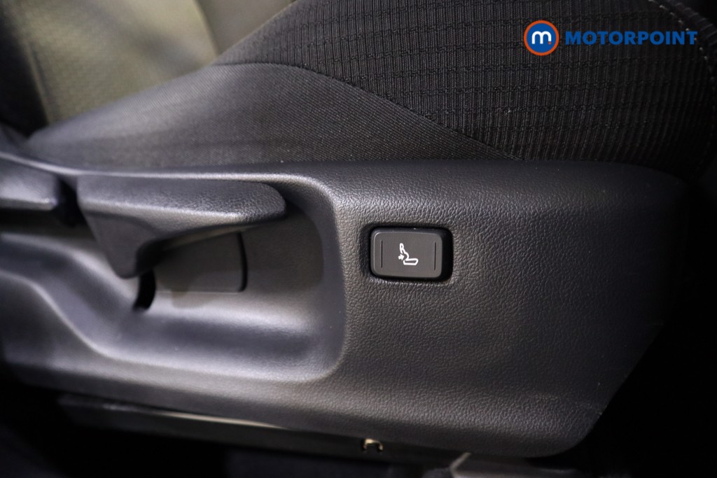 Used Toyota C-HR 2019 for sale - 77519923: Photo 24