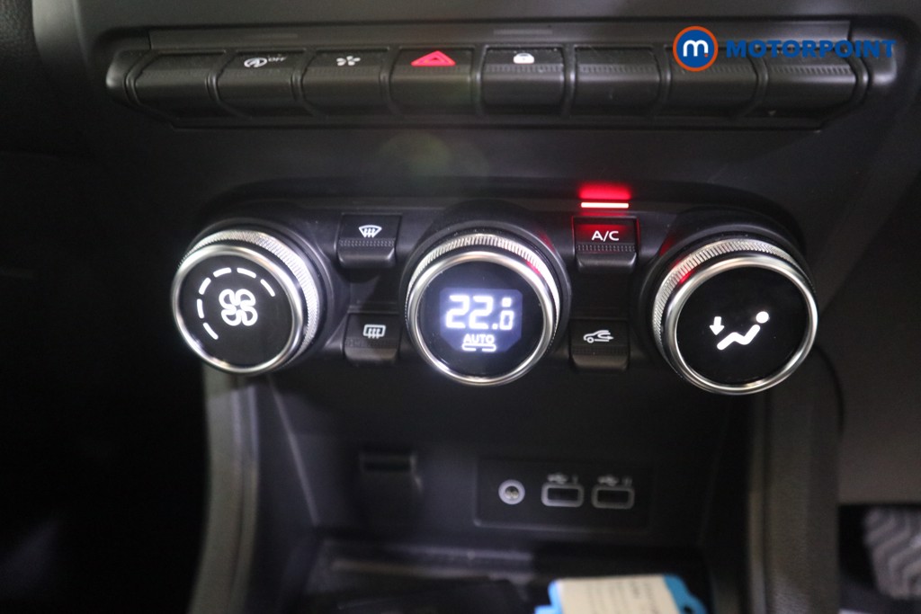 Used Renault Captur 2024 for sale - 76782728: Photo 15