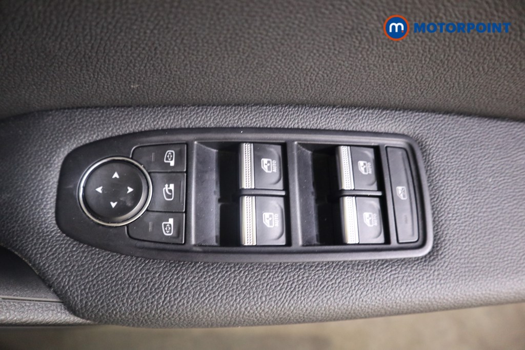 Used Renault Captur 2024 for sale - 76782728: Photo 16
