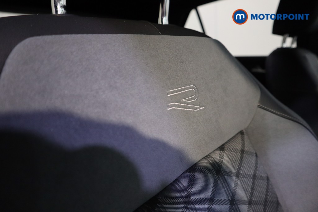 Used Volkswagen T-Roc 2024 for sale - 77446554: Photo 25