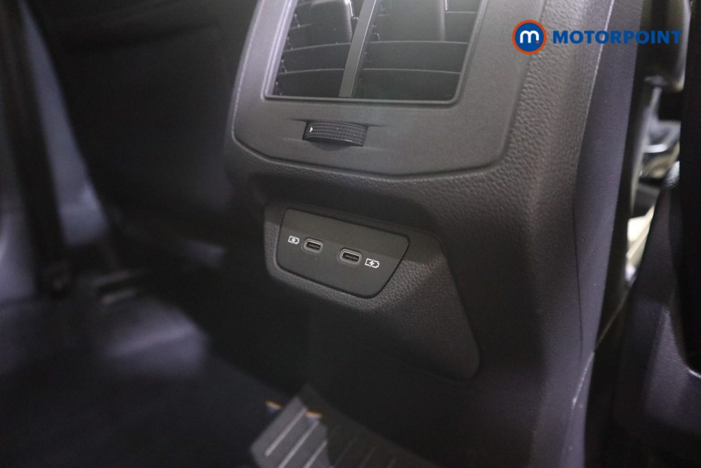 Used Volkswagen T-Roc 2024 for sale - 77446554: Photo 28