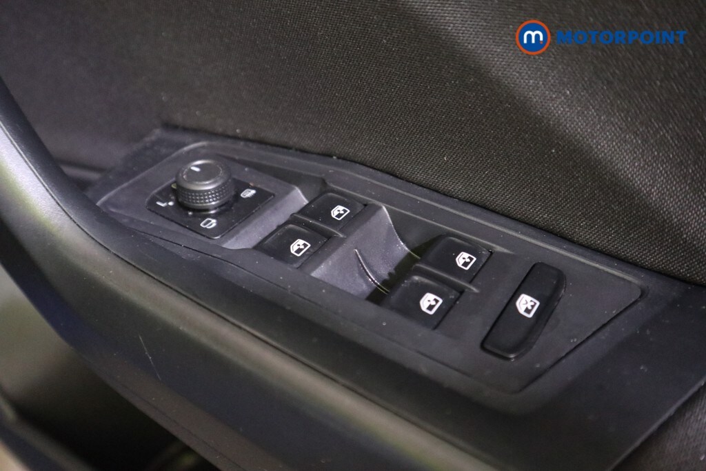 Used Volkswagen T-Roc 2023 for sale - 76222908: Photo 20