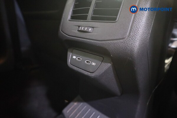 Used Volkswagen T-Roc 2023 for sale - 76222908: Photo 24
