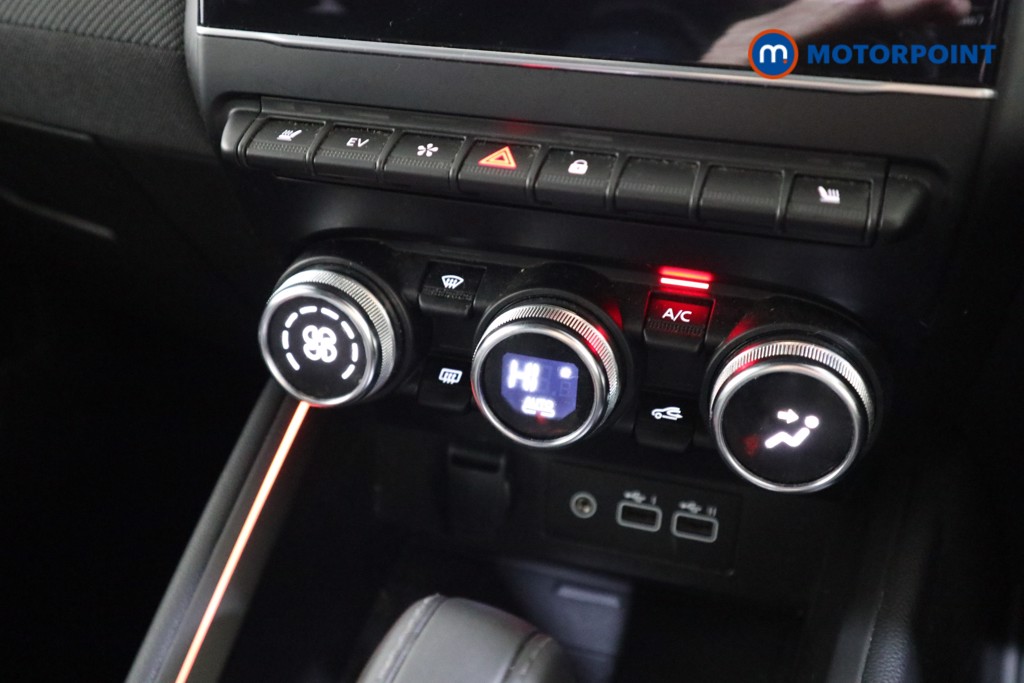 Used Renault Clio 2024 for sale - 76777651: Photo 15