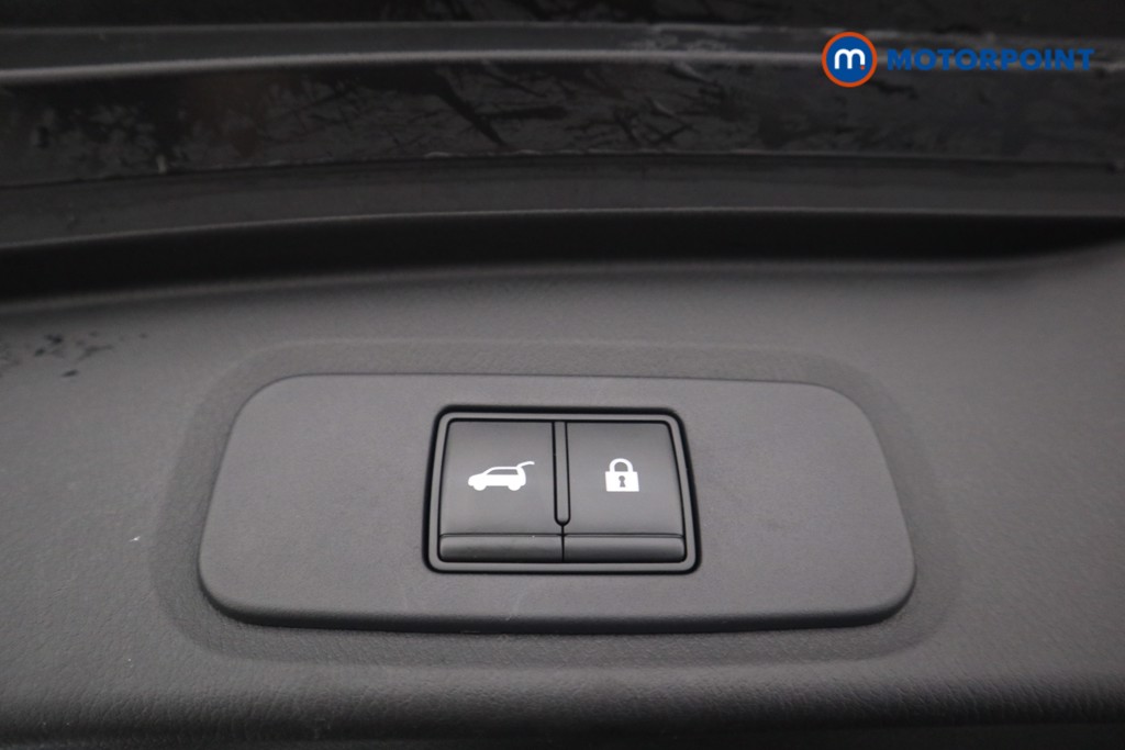 Used Nissan Qashqai for sale - 77033868: Photo 27