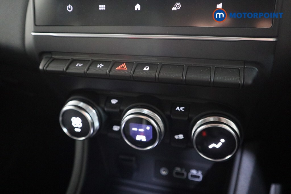 Used Renault Captur 2023 for sale - 77973025: Photo 16