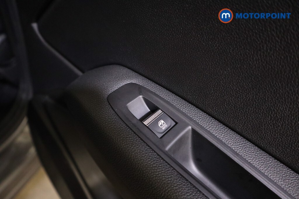 Used Renault Captur 2023 for sale - 77973025: Photo 29