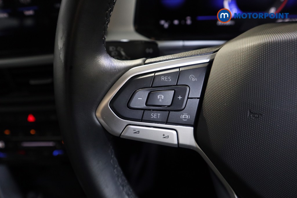 Used Volkswagen T-Roc 2022 for sale - 77026171: Photo 11